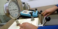 Calibração de medidor de pressão digital