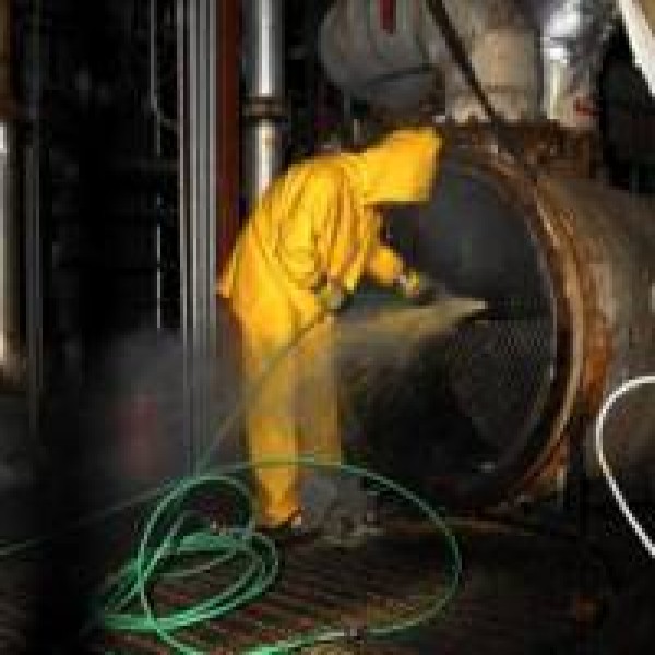 Limpeza química em trocador de calor