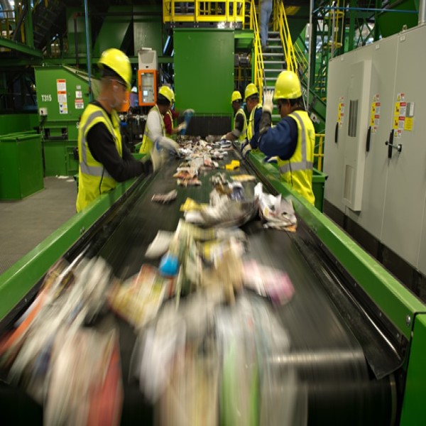 Coleta de resíduos sólidos industriais