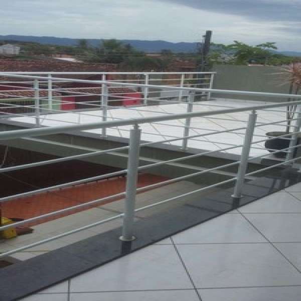 Corrimão de alumínio para escada