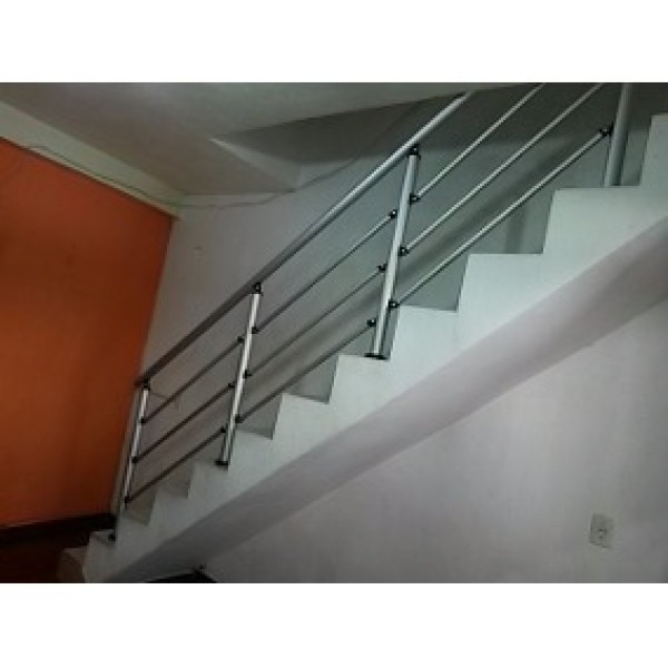Corrimão de alumínio para escada