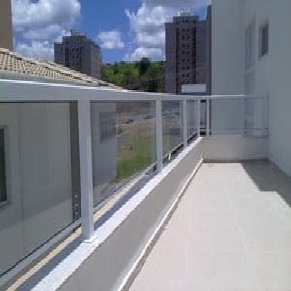 Guarda corpo de alumínio e vidro