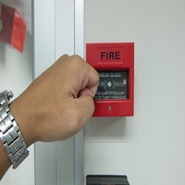 Botão de alarme de incêndio