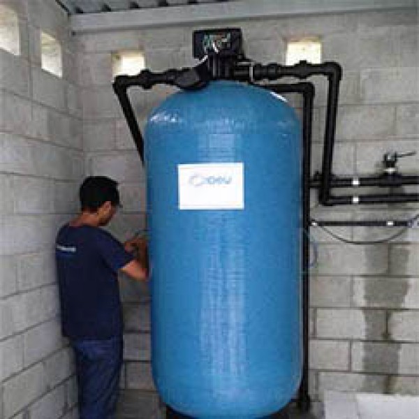 Desmineralizador de água portátil