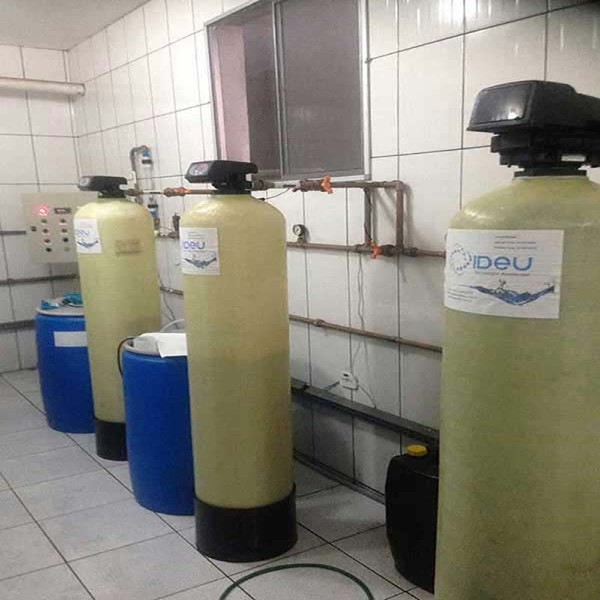 Desmineralizador de água portátil