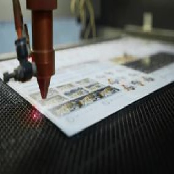 Corte em acrílico a laser