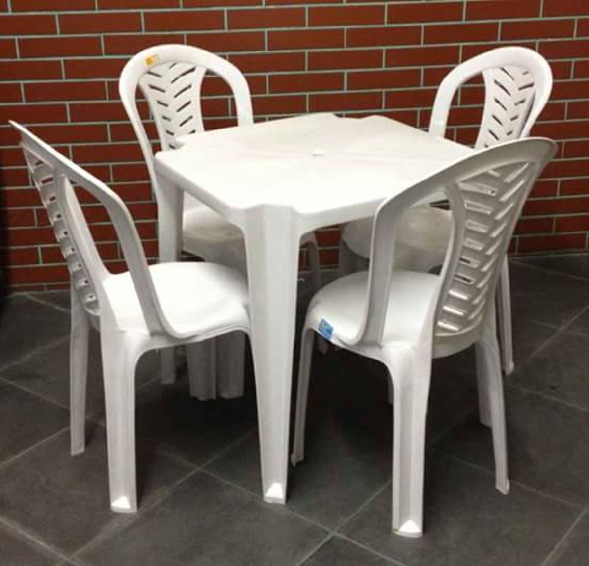 Reverse Enroll lend Mesa E Cadeira De Plástico Direto Da Fabrica - Pallets de Madeira