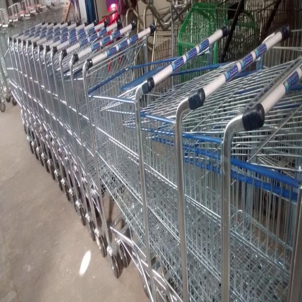 Manutenção em carrinhos de supermercado