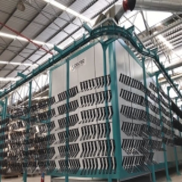 Transportador aéreo para pintura