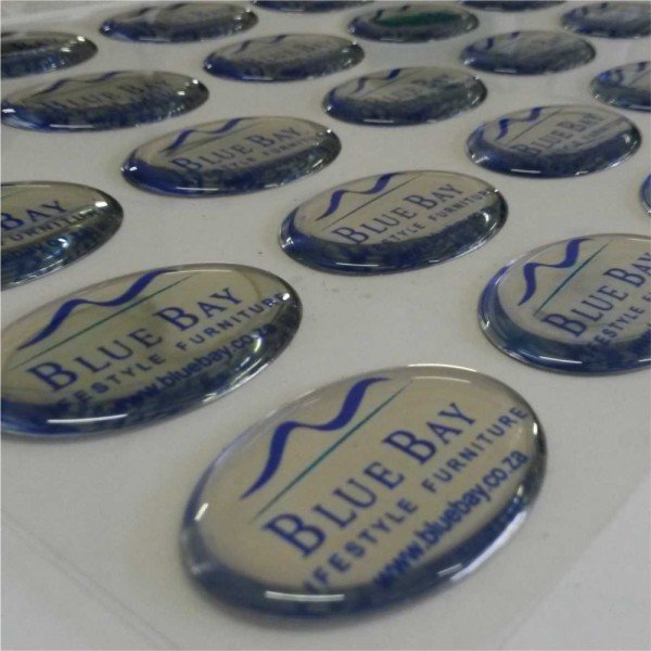 Etiquetas resinadas personalizadas