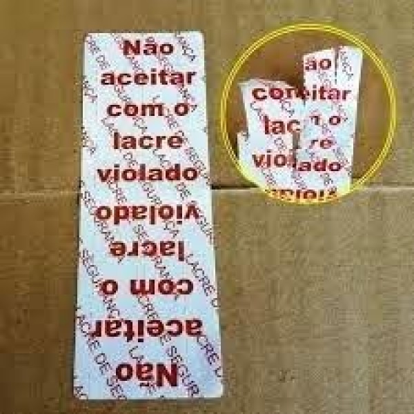 Impressão de etiquetas adesivas