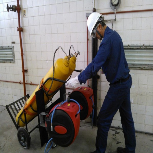 Assistência técnica em carrinhos com cilindros