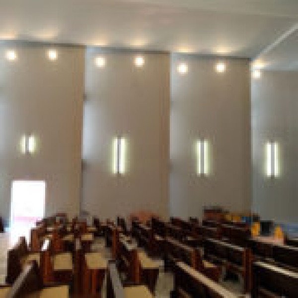 Iluminação LED para igrejas