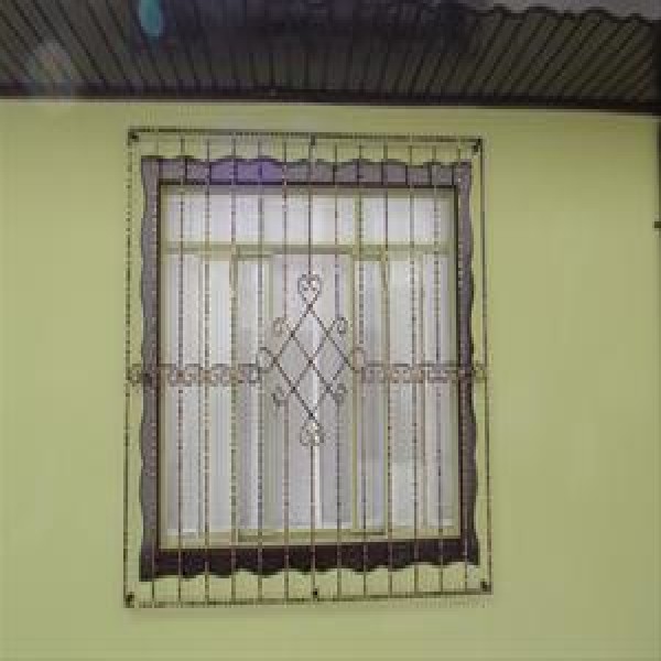 Grade de ferro para janela