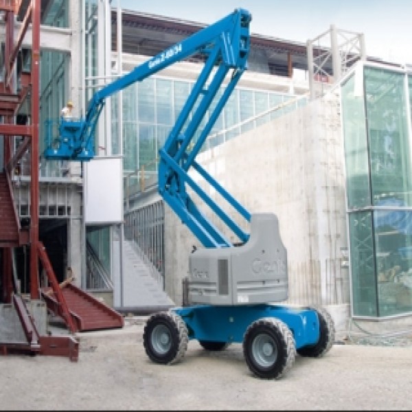 Plataforma elevatória articulada