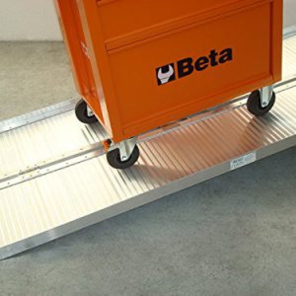 Plataforma elevatória rebocável