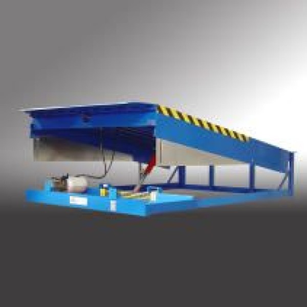Plataforma niveladora para docas