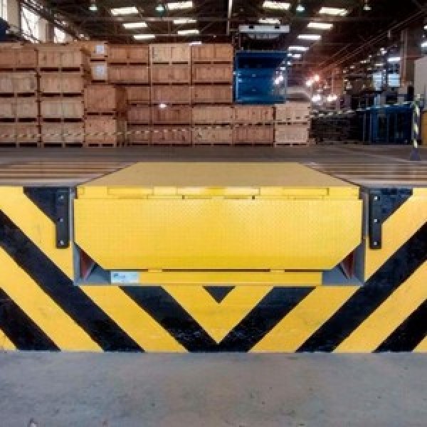 Plataformas niveladoras de doca eletro hidráulicas