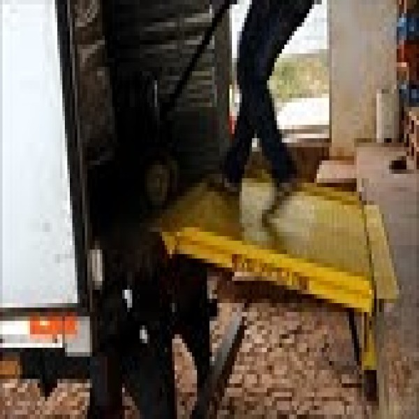 Plataformas niveladoras de doca eletro hidráulicas