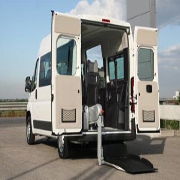 Plataforma elevatória cargas veiculares para vans