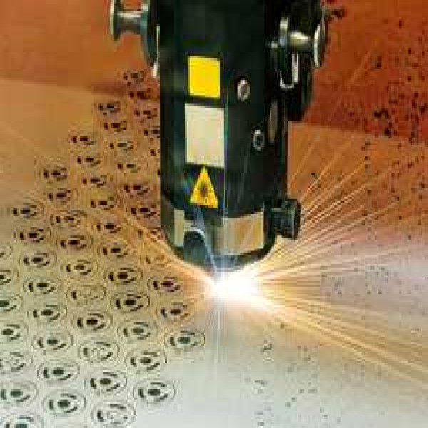 Máquina de cortar papel a laser