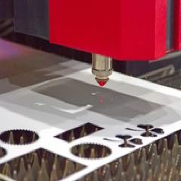 Máquina de corte a laser de chapas metálicas