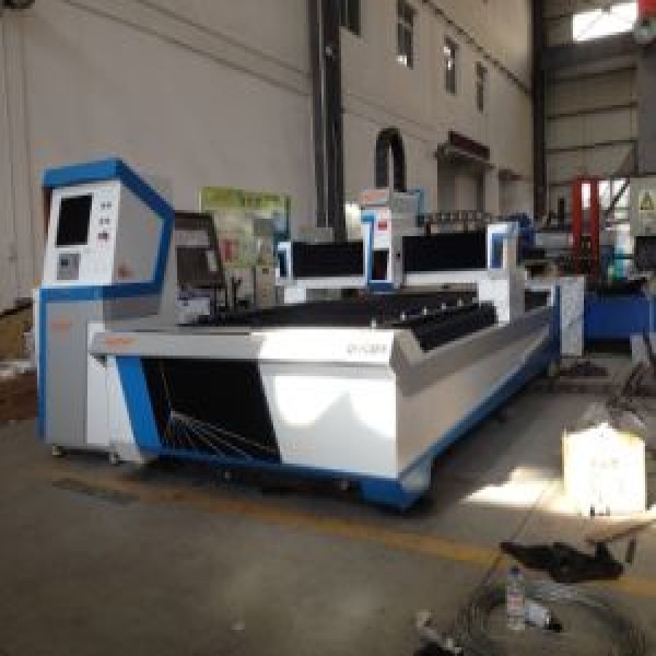 Máquina de corte a laser de chapas metálicas