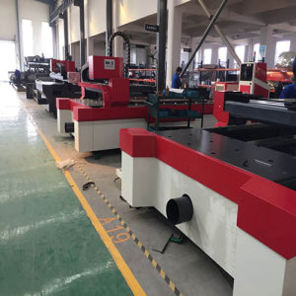 Máquina de corte a laser de chapas metálicas