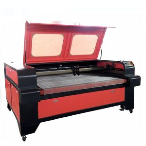 Máquina de corte a laser para tecido