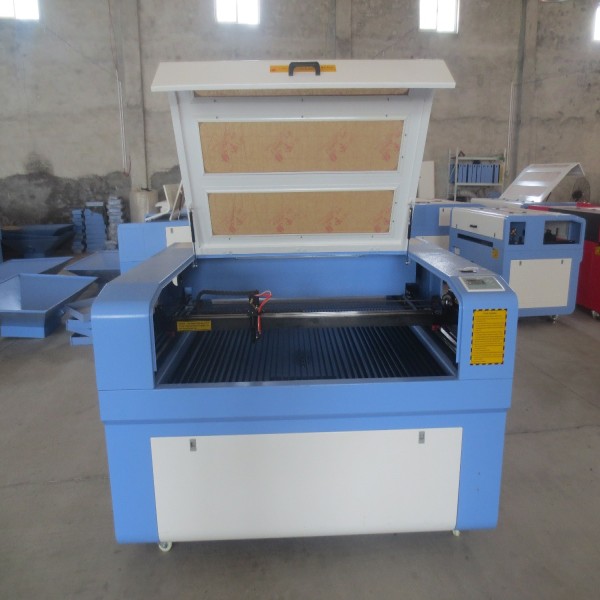 Máquina de recorte a laser