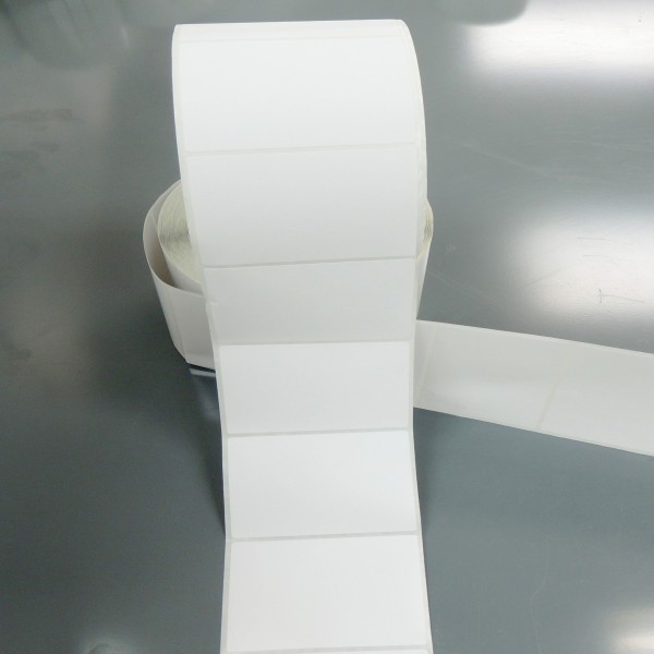 Etiquetas em branco