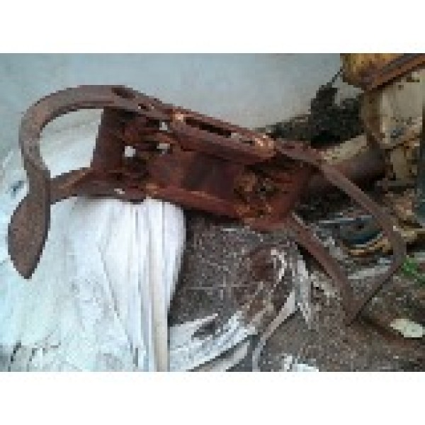 Pinça florestal para trator