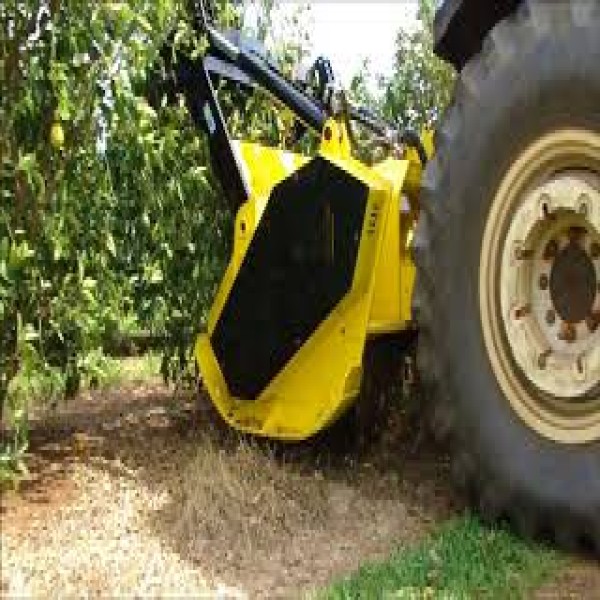 Triturador florestal para trator a venda