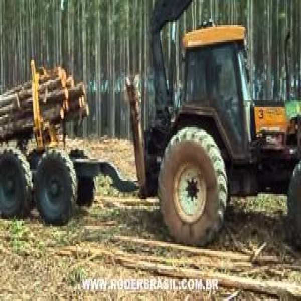 Triturador florestal para trator