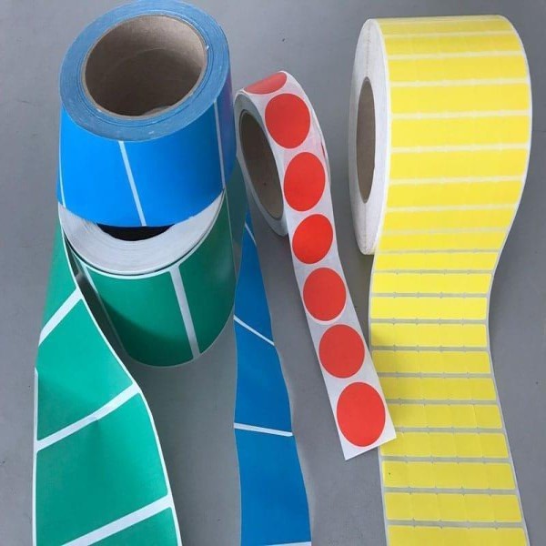 Etiquetas adesivas coloridas