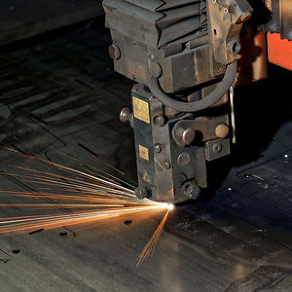 Corte a laser aço