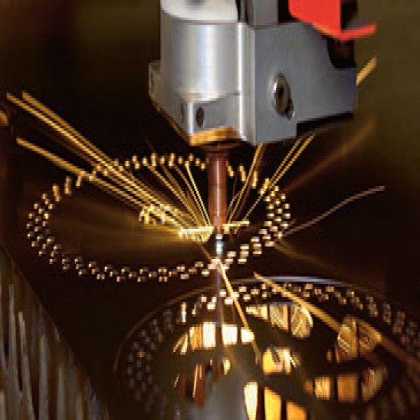 Corte a laser em chapa de metal