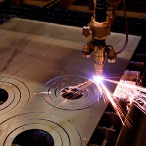Corte a laser em chapa de metal