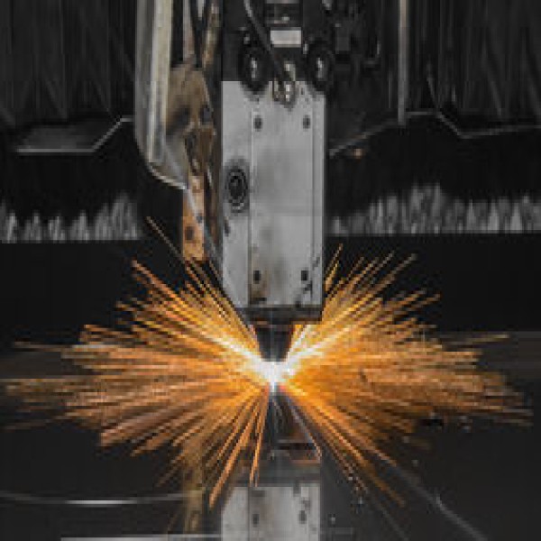 Corte a laser em chapa galvanizada