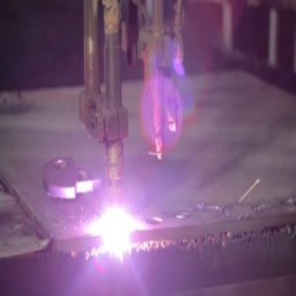 Corte a laser em cobre