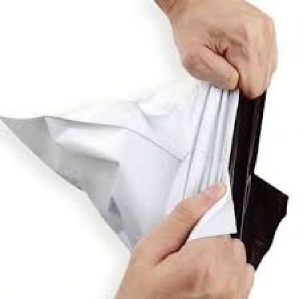 Envelope plástico de segurança para correio