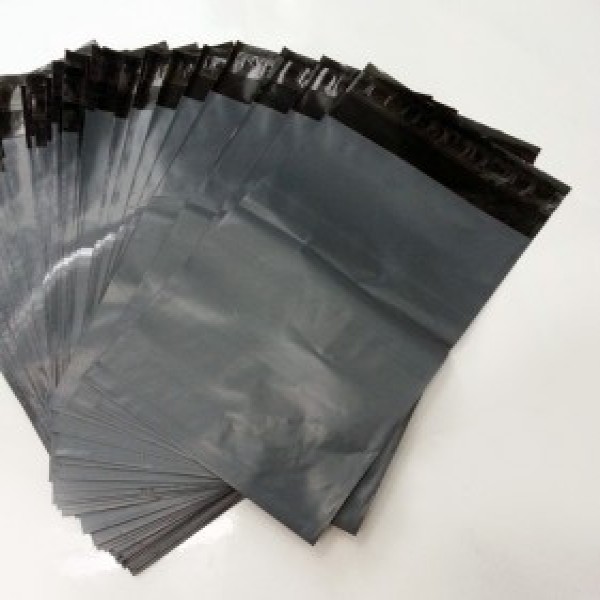 Envelopes plásticos correspondência