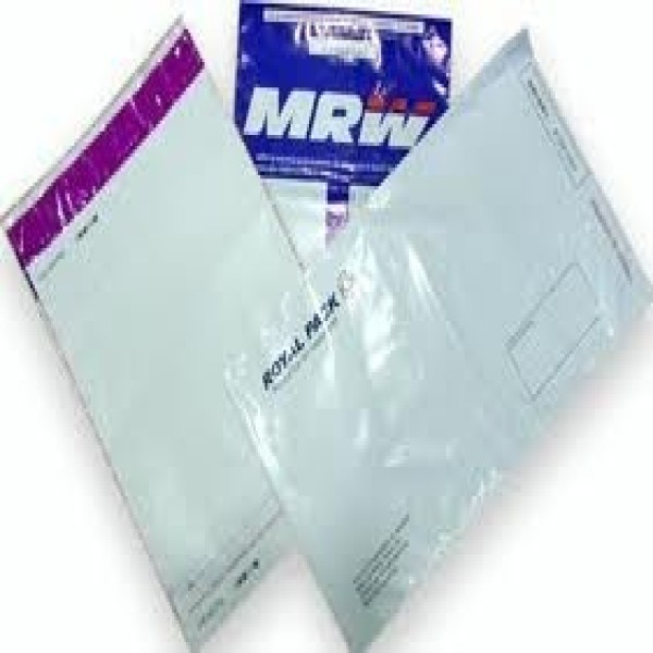 Envelopes plásticos correspondência