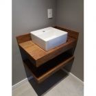gabinete para banheiro em madeira de demolição