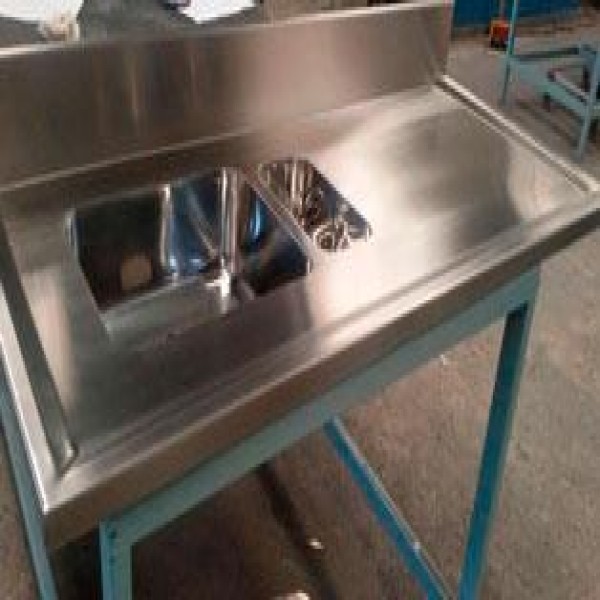 Bancada para cozinha em aço inox