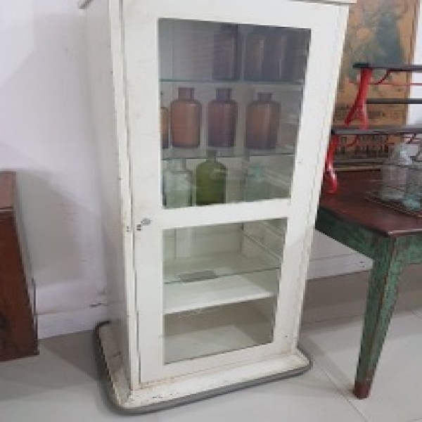 Armários de aço inox para laboratórios