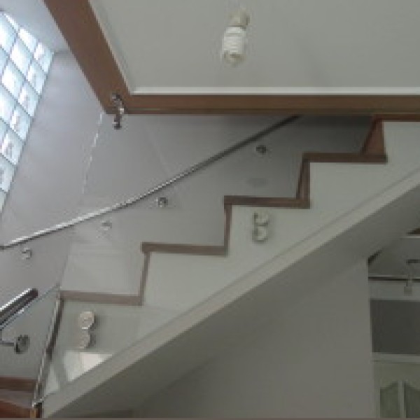 Corrimão de parede em aço inox