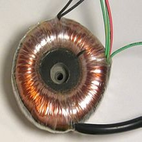 Núcleo toroidal para transformadores