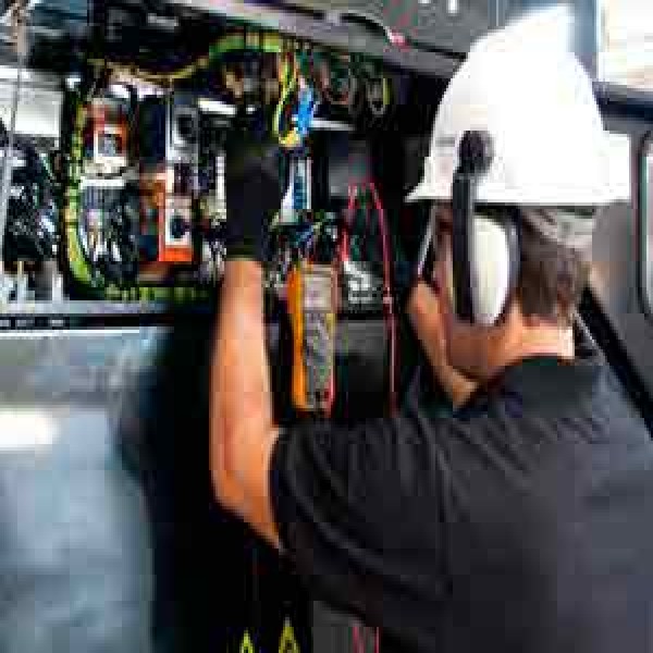Empresa de manutenção corretiva em gerador de energia