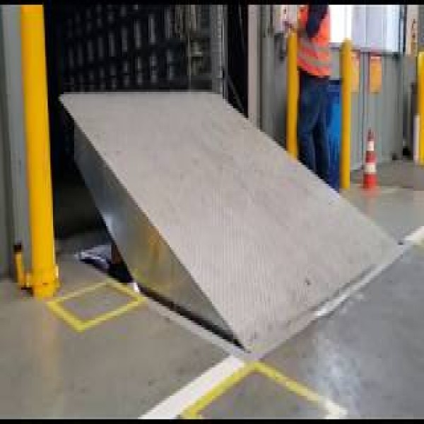 Plataforma niveladora de doca avançada